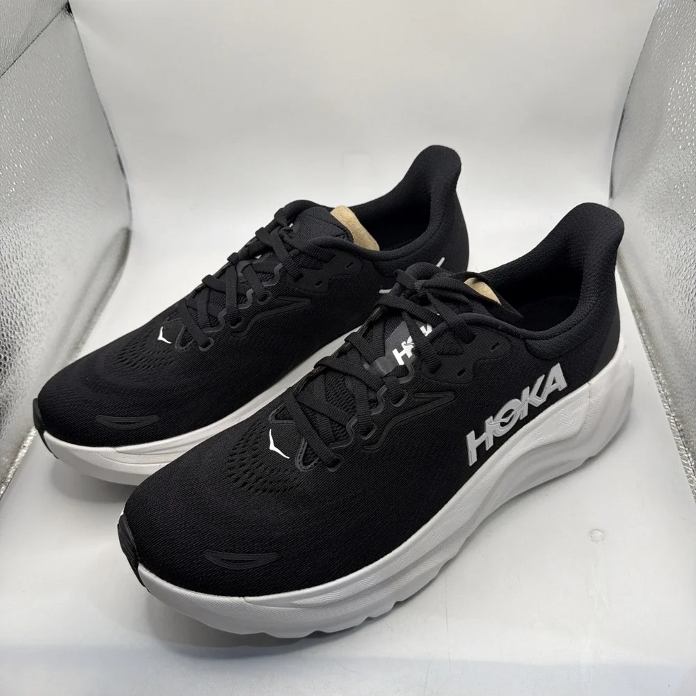 Hoka One One Men's Arahi 8 Running Shoes 1168690 BWHT Size 12D. NIB